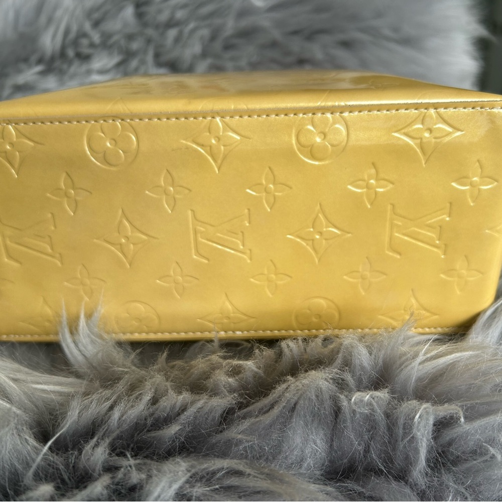 Louis Vuitton Monogram Vernis Reade PM - Picture 11 of 14